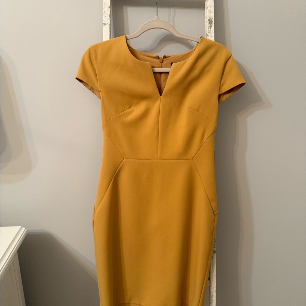 EUC banana republic yellow dress size 4